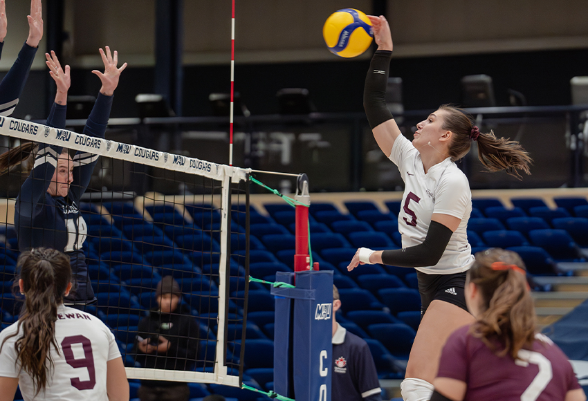 Mariah Bereziuk led the Griffins with 16 kills and accounted for a match-high 20.0 points in MacEwan's 3-1 win (Ethan Bomhof photo).
