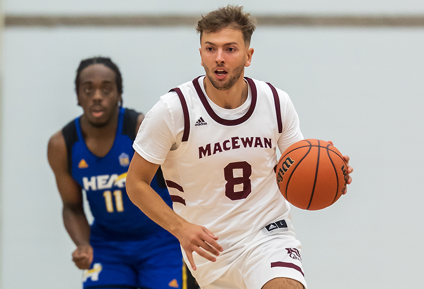 Mason Hunter, seen in a preseason game against UBC-Okanagan, is finding his top shooting form again after an injury kept him out for the first semester (Robert Antoniuk photo).