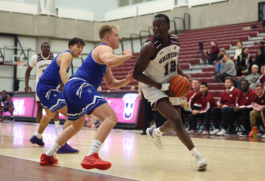 Job Janda paced the Griffins with 20 points on Friday (James Maclennan photo).