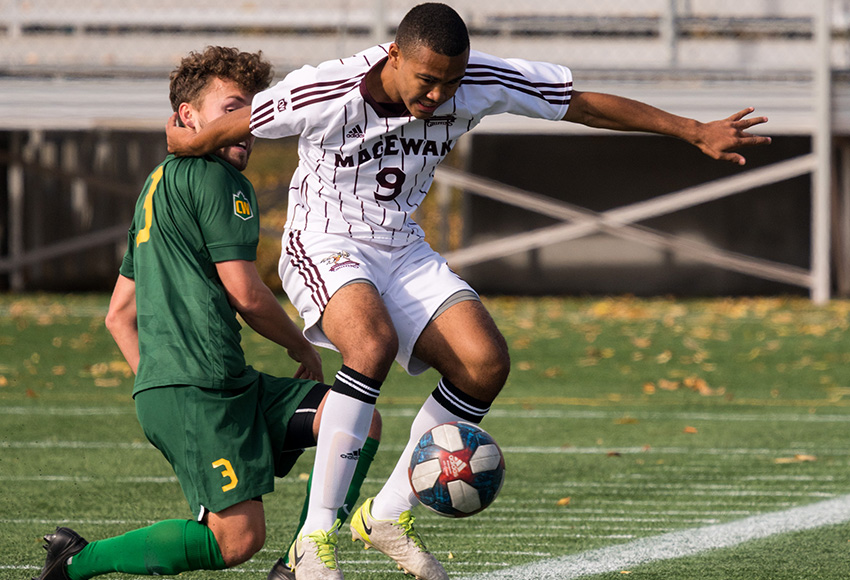 Kapri (Marcus) Simmons played 23 games for the Griffins during the 2018 and 2019 Canada West men's soccer seasons. He will debut with FC Edmonton when their 2022 CPL campaign begins next month (Chris Piggott photo).