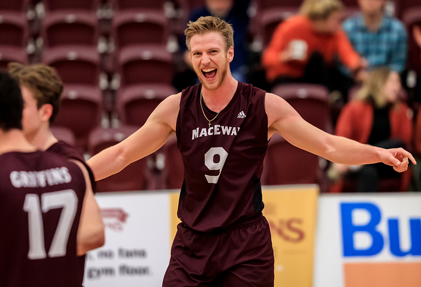 Max Vriend needs 11 kills this weekend to become the 24th player in Canada West men's volleyball history to reach 1,000 for his career (Robert Antoniuk photo).