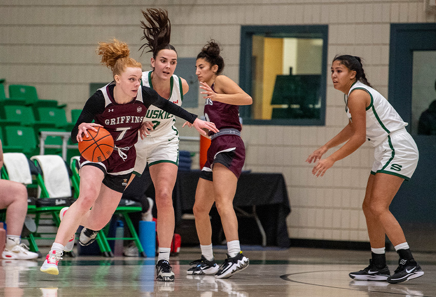 Sarah Burnell tries to find an opening on Saskatchewan's defence on Friday (Electric Umbrella photo).
