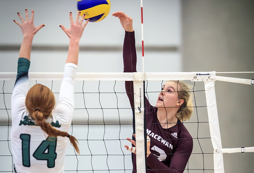 Cassidy Kinsella hits one past Saskatchewan's Mackenzie Pek during a match between the two teams last season. The fifth-year veterans will lead their respective squads into action again this weekend in Saskatoon (Robert Antoniuk photo).