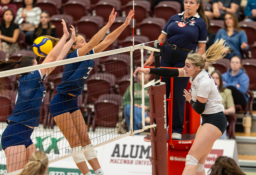 Alyshia Bryks led the Griffins with 16 kills and 19.0 points (Robert Antoniuk photo).