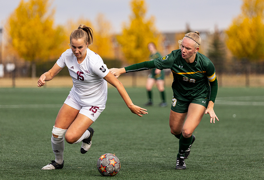 Maya Morrell recorded four goals as MacEwan outscored Regina and Saskatchewan by a combined margin of 9-1 in two weekend wins (Joel Kingston photo).
