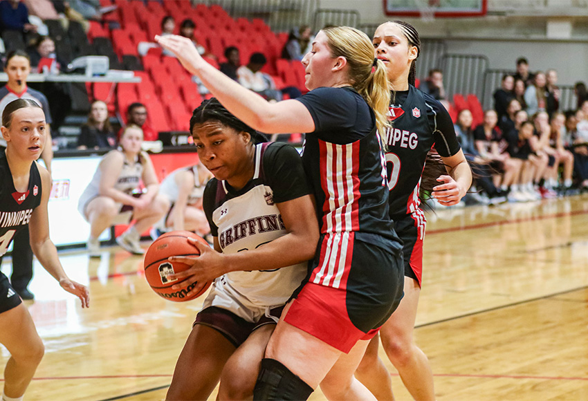 Unity Obasuyi had a strong game for the Griffins, recording 13 points (David Larkins photo).