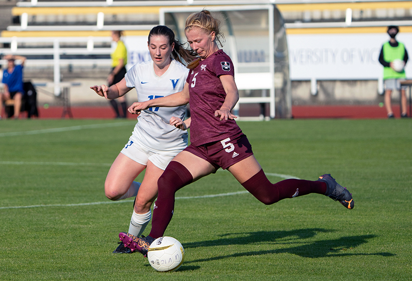 Erin Van Dolder leads the Griffins in scoring with three goals through her first four games (UVic Vikes photo).
